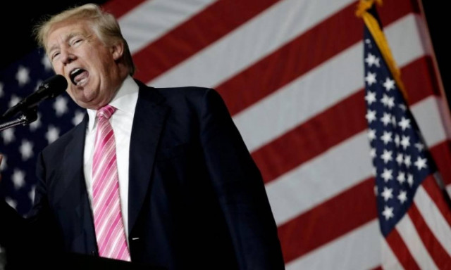 Τα «δίνει όλα» ο Τραμπ για την βάση της Σούδας