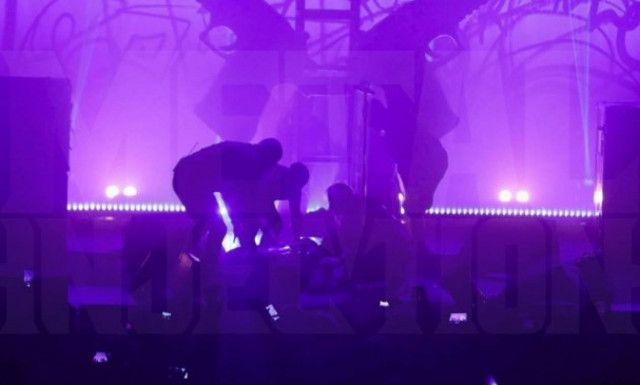 Σοβαρός τραυματισμός του Marilyn Manson κατά τη διάρκεια συναυλίας (vid)