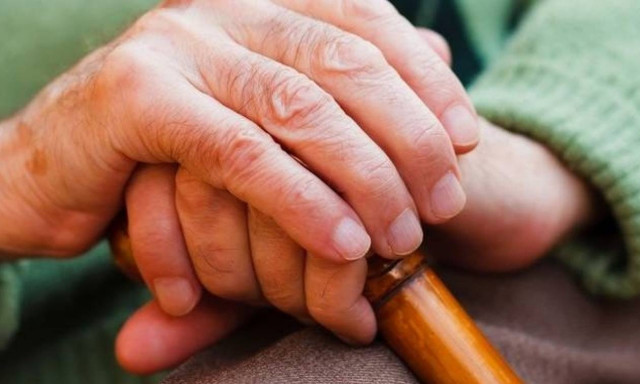 Σοκ στο Ηράκλειο: Χτύπησαν μέχρι θανάτου ηλικιωμένη για να αρπάξουν τη σύνταξη