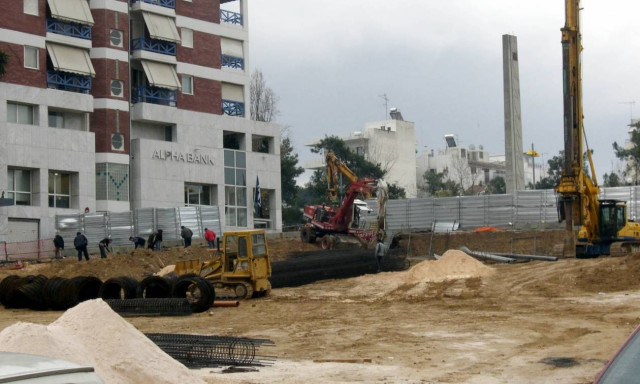 Αλλάζουν τα πάντα μπροστά στην είσοδο του Α΄ Νεκροταφείου