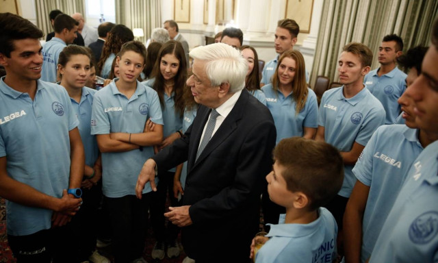 Συγχαρητήρια Παυλόπουλου προς αθλητές ιστιοπλοΐας: Τιμάτε την Ελλάδα με τις επιτυχίες σας