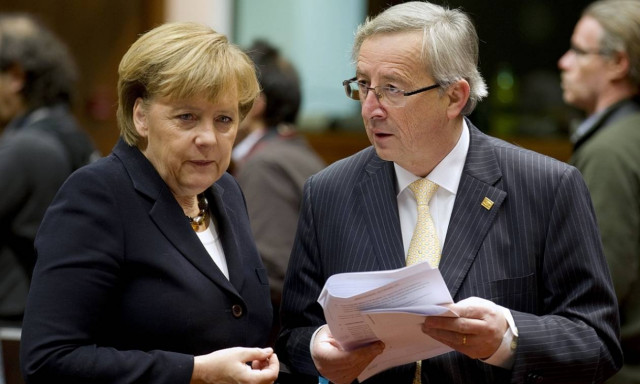 Αναβρασμός στην Ευρωζώνη λόγω Καταλονίας: Έκτακτη τηλεφωνική συνομιλία Μέρκελ με Γιούνκερ