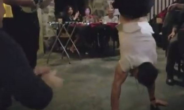 Δείτε πώς γιόρτασε ο Πετρούνιας το χρυσό μετάλλιο στο Μόντρεαλ! (vid)