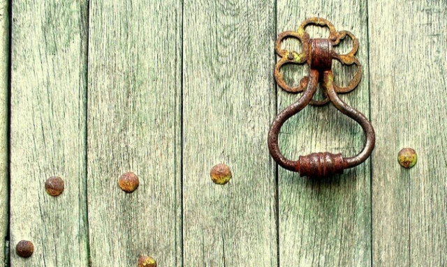 Δράμα: Άνοιξαν την πόρτα του σπιτιού και έμειναν «άφωνοι» με αυτό που είδαν