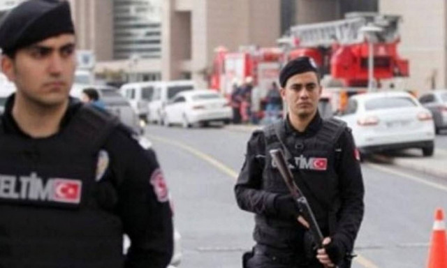 Σοκ στην Κωνσταντινούπολη: Μαχαιρώθηκε γνωστός κινηματογραφιστής