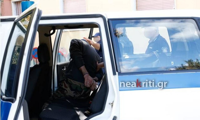 Δολοφονία καρδιολόγου: Με σκυμμένο το κεφάλι στον ανακριτή ο κατηγορούμενος (pics&vid)