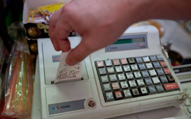 Φορολογικές και ασφαλιστικές παραβάσεις σε 165 καταστήματα τουριστικών προορισμών