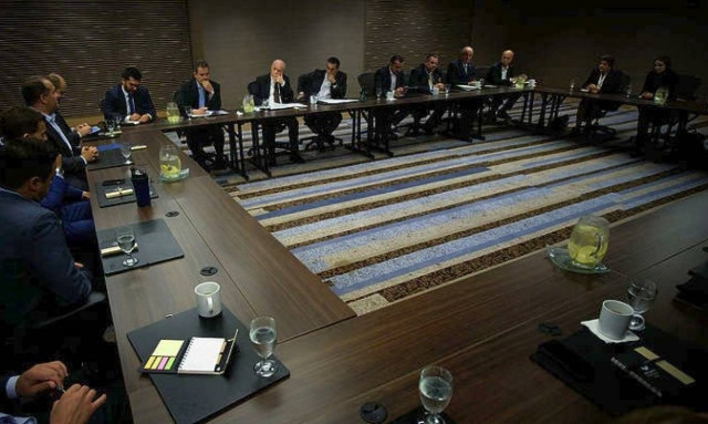 Τσίπρας στους Ομογενείς: Η χώρα πέρασε μεγάλη περιπέτεια αλλά τώρα πατά ξανά στα πόδια της