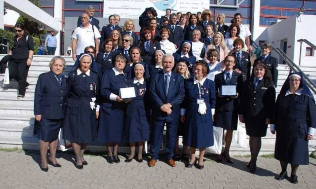 Εθελοντές του Ερυθρού Σταυρού τιμήθηκαν από το Φαρμακευτικό Σύλλογο Θεσσαλονίκης