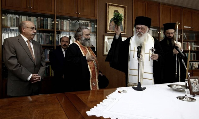 Αρχιεπίσκοπος Ιερώνυμος για την ταυτότητα φύλου: Σταθερές οι θέσεις της Εκκλησίας για την οικογένεια