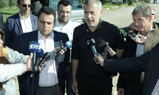 Πετρελαιοκηλίδα: Και οι ακτές της Πειραϊκής στη διάθεση του κοινού