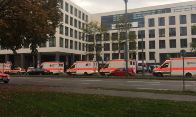 Συναγερμός στο Μόναχο: Ανθρωποκυνηγητό για άνδρα που μαχαίρωσε πολίτες σε κεντρική πλατεία