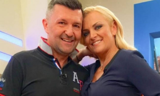 Λαμπίρη - Μάρκος: Αγάπες και... φιλιά στον «αέρα»! (video)