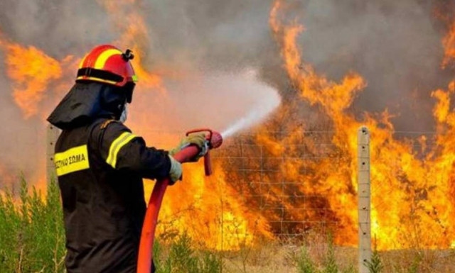 Συναγερμός για φωτιά στην Κρήτη