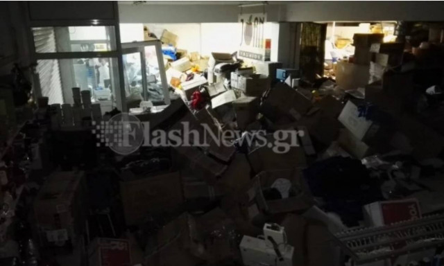 Καιρός - Χανιά: Μεγάλη καταστροφή σε βιοτεχνία ρούχων – Σε απόγνωση η ιδιοκτήτρια (pics)