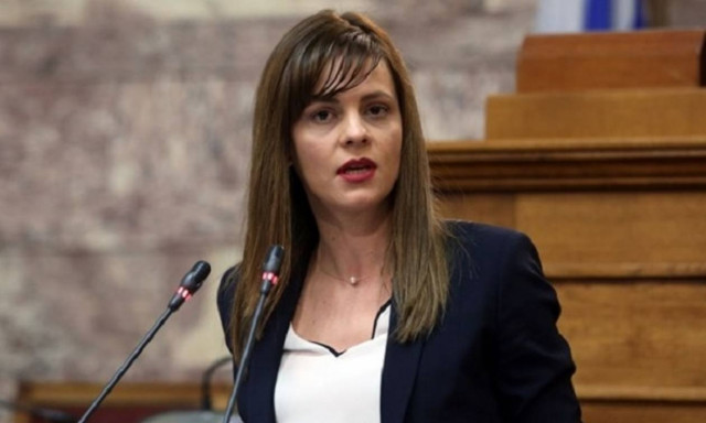 Αχτσιόγλου: Διευκρινήσεις για ρυθμίσεις στα Ταμεία και τις συντάξεις χηρείας