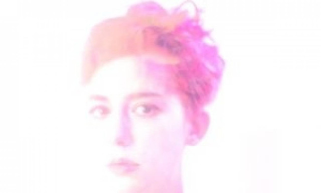 May Roosevelt: Ο δρόμος προς την ολοκλήρωση ενός άλμπουμ, είναι μια περιπέτεια