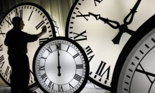 Τι θα συμβεί με τη θερινή ώρα; Αυτή είναι η μεγάλη αλλαγή