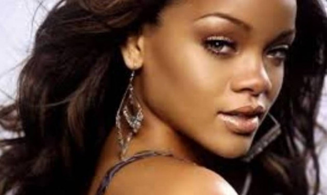 Κάνουν... έξωση στη Ριάνα! - Δείτε γιατί (pics)