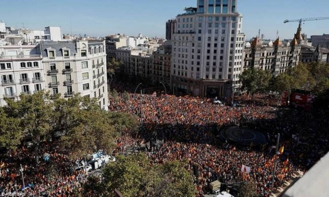 Catalonia independence: Spain to take control of Catalan institutions