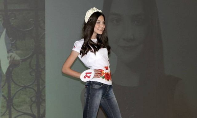 «Πόλεμος» για το θάνατο 14χρονου μοντέλου από υπερκόπωση