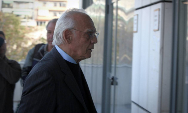 Η ώρα της κρίσης για τον Άκη Τσοχατζόπουλο: Θα επιστρέψει στη φυλακή;