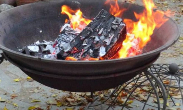 Τραγωδία στην Κρήτη: Άναψε το μαγκάλι να ζεσταθεί και πέθανε από τις αναθυμιάσεις