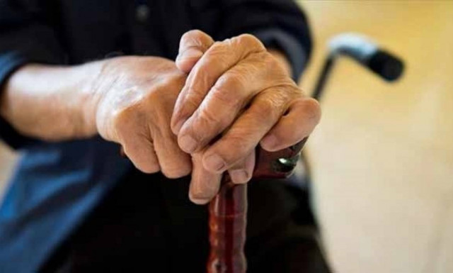 «Τροπολογία-όνειδος για χήρες, χήρους και ορφανά τέκνα» - Τι καταγγέλλουν οι συνταξιούχοι