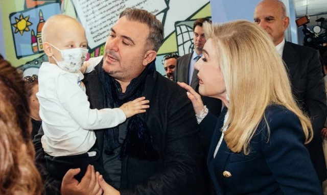 Ο Αντώνης Ρέμος «Καλλιτέχνης για την Ελπίδα 2018-2020» (pics)