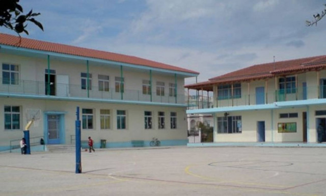 Έξαλλοι γονείς με τα βιβλία των Θρησκευτικών: Τα επιστρέφουν ως μη σύμφωνα με την Ορθόδοξο Πίστη