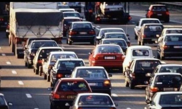 Απίστευτο: Περισσότερα από 450.000 αυτοκίνητα παραμένουν ανασφάλιστα!