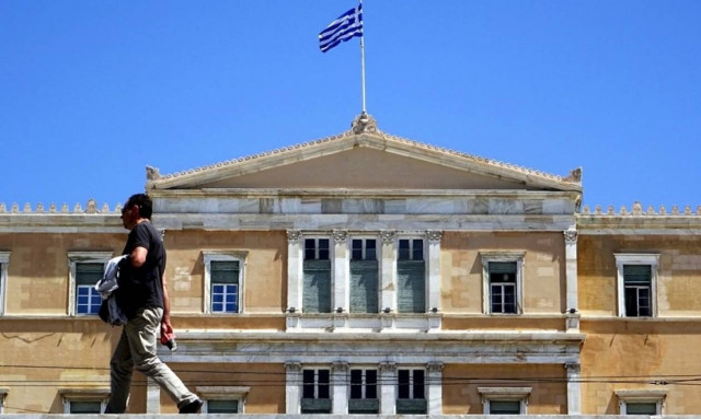 Γραφείο προϋπολογισμού της Βουλής: Αποτρεπτική για τις επενδύσεις η υπερφορολόγηση