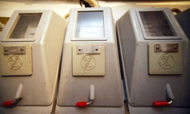 ΔΕΗ - Νυχτερινό ρεύμα: Όσα πρέπει να ξέρετε για το ωράριο και το οικιακό τιμολόγιο