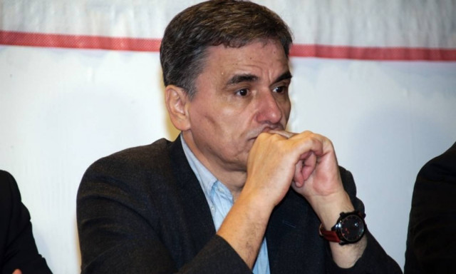 FinMin Tsakalotos: Parliament budget office's estimates are wrong
