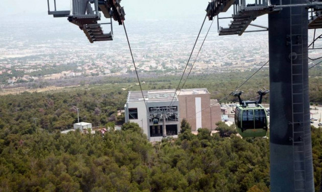 «Εμπλοκή» στη μετακίνηση του Καζίνο της Πάρνηθας – Αντίθετος ο δήμος Αχαρνών