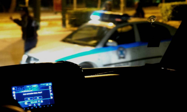 Ανατίναξαν ΑΤΜ στη Σαρωνίδα