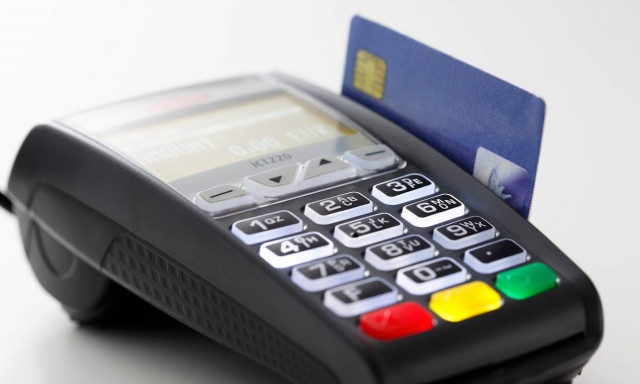 Σας αφορά: Ποιες επιχειρήσεις με POS οφείλουν να δηλώσουν Επαγγελματικούς Λογαριασμούς