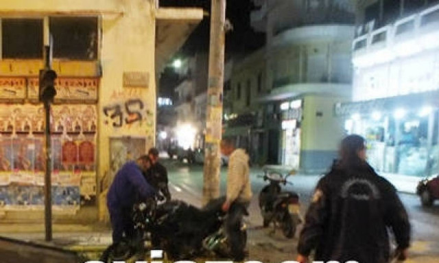 Σοκαριστικό τροχαίο: Χαροπαλεύει ο Γιάννης Γκρινιάρης (pics+vid)