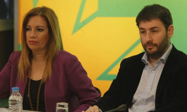 Gennimata maintains lead in centre-left coalition, goes to round two on Nov. 19