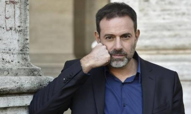 Ακόμα ένας σκηνοθέτης στο σκάνδαλο σεξουαλικών παρενοχλήσεων