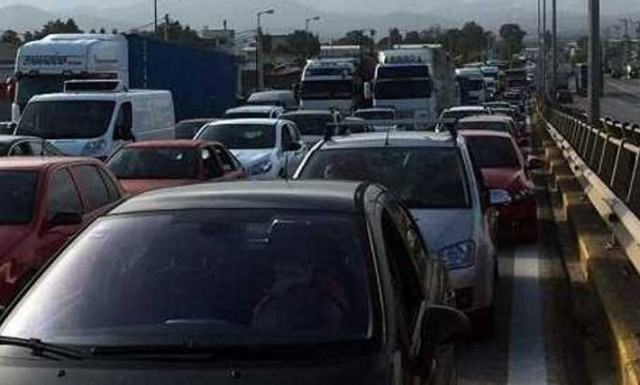 Κακοκαιρία: Δείτε αναλυτικά σε ποιους δρόμους έχει διακοπεί η κυκλοφορία