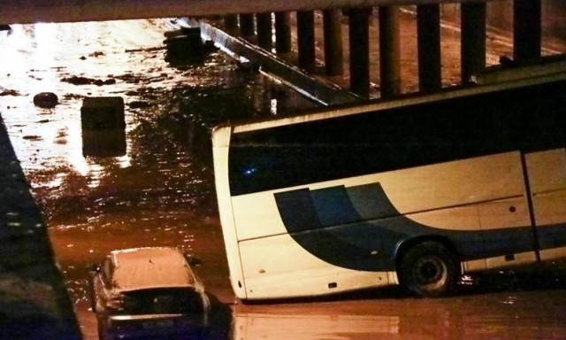 Κακοκαιρία: Αναβάλλεται λόγω εθνικού πένθους η συνεδρίαση της Βουλής για το κοινωνικό μέρισμα