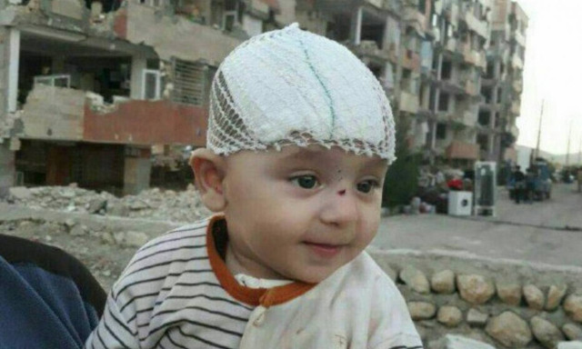 «Θαύμα» στα ερείπια του Ιράν: Βρέθηκε ζωντανό αγοράκι τρεις μέρες μετά το σεισμό