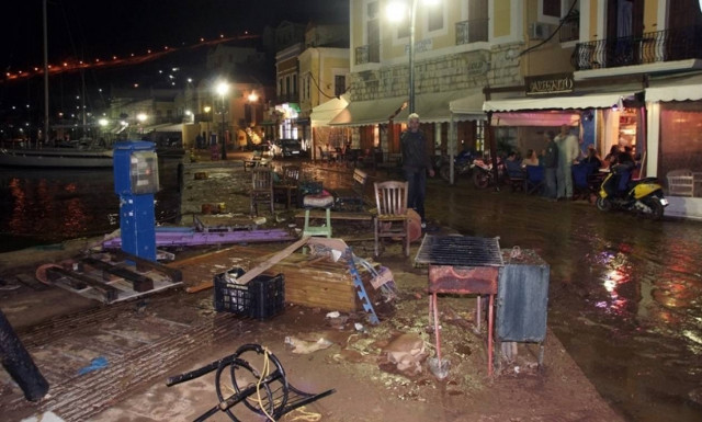 Μάνδρα Αττικής - Σύμη: Οικονομική ενίσχυση των πληγέντων φαρμακοποιών από τον ΦΣΘ