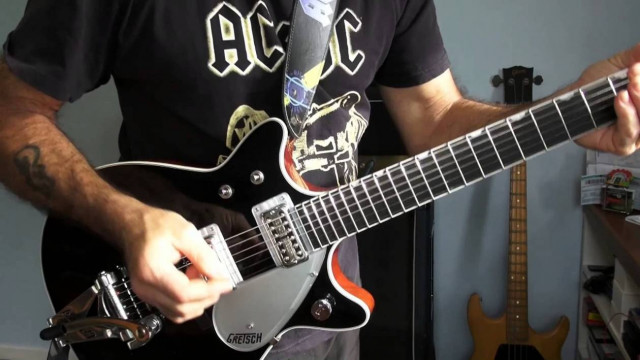 Πέθανε ο θρυλικός κιθαρίστας των AC/DC, Malcolm Young (Vids)