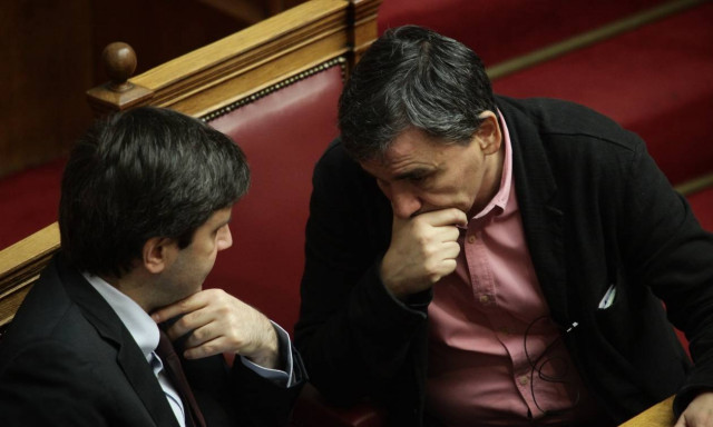 Προϋπολογισμός 2018: Πρόβλεψη για νεα έξοδο της Ελλάδας στις αγορές