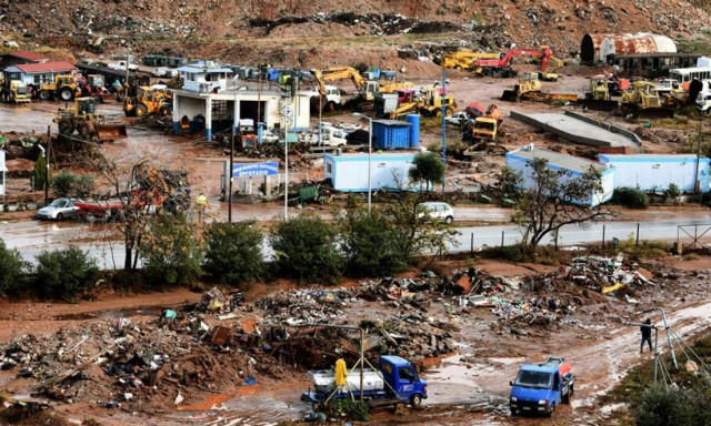 «Φαινόμενο τροπικού είδους» η καταιγίδα που προκάλεσε τις πλημμύρες στη Μάνδρα