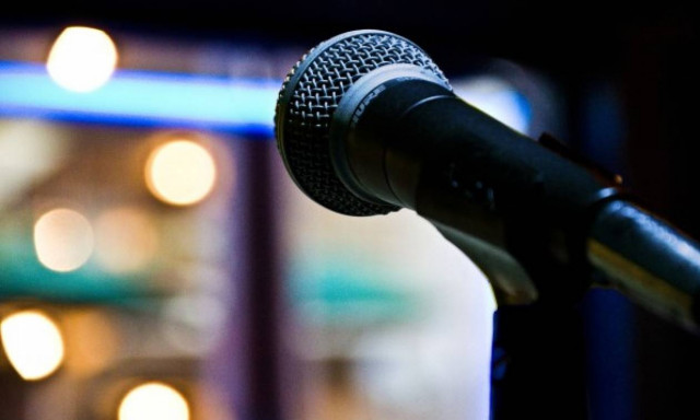 Σοκ! Πέθανε αιφνιδίως γνωστός Έλληνας τραγουδιστής