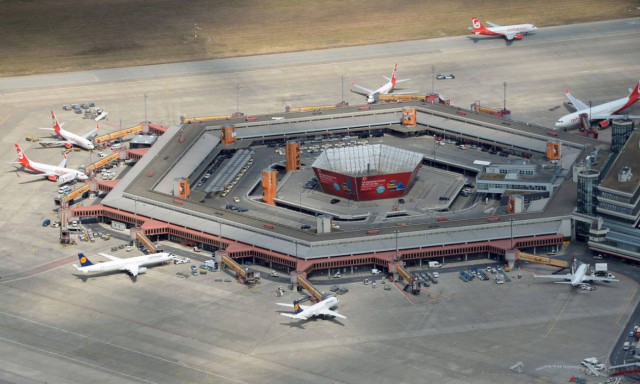 Λύση για τους Έλληνες επιβάτες στα γερμανικά αεροδρόμια - Τι απαντούν Βερολίνο και Κομισιόν