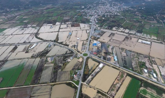 Πλημμύρισε η δυτική Ελλάδα: Εικόνες απόλυτης καταστροφής από την Πρέβεζα